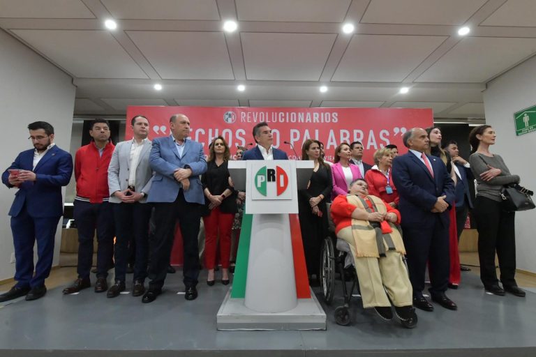 Tras mega marcha, se tambalea la reforma electoral de AMLO