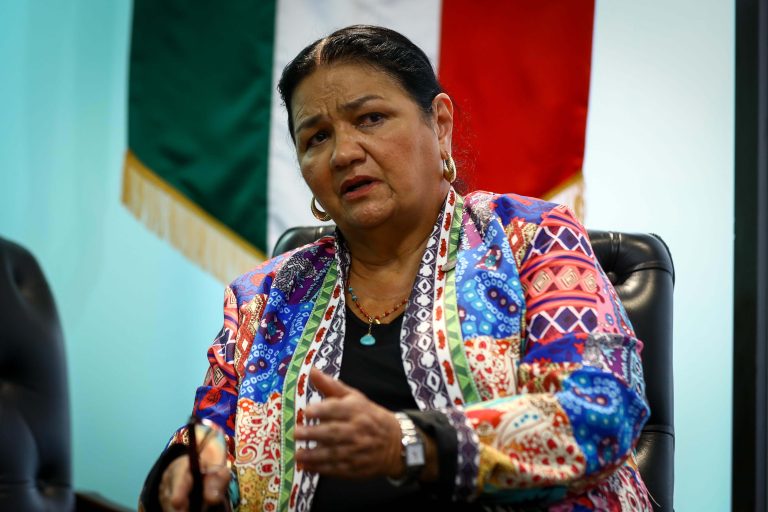 Dulce María Sauri impugna ampliación de mandato a “Alito”