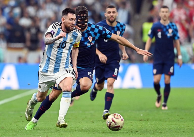 Argentina devora a Croacia; Messi irrumpe en la final