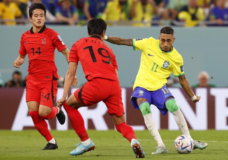 Brasil golea a Corea del Sur y se cruza con Croacia en cuartos