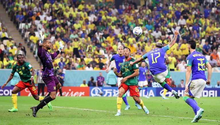 Camerún se queda en la orilla; Brasil clasifica a octavos de final