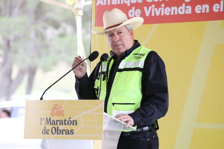 Lleva Chema Fraustro con 1er Maratón obras a todos los sectores