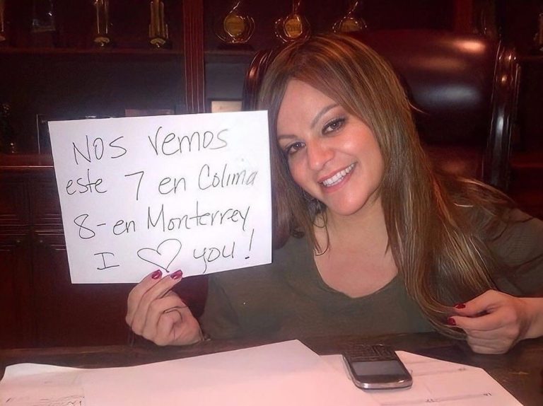 México recuerda los 10 años de la muerte de la diva Jenni Rivera