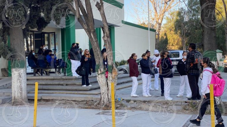 Se registra incendio en bodega abandonada en el Centro de Salud Madero de Saltillo