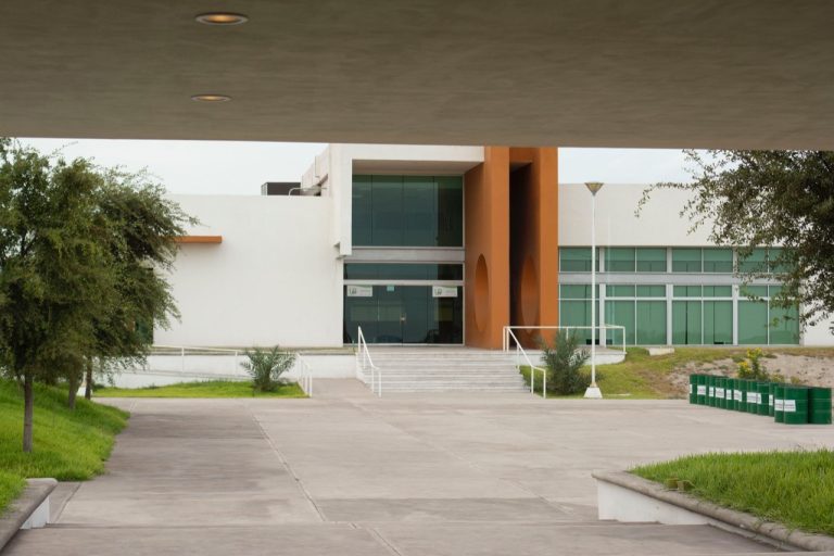 Abre Universidad Politécnica de Monclova Frontera oferta educativa