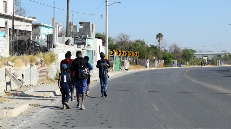 Al menos dos mil refugiados encuentran trabajo en Coahuila