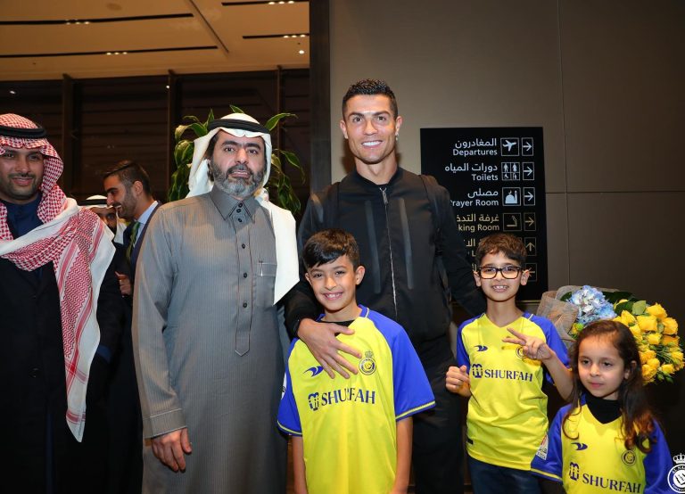 Cristiano Ronaldo es presentado con el Al-Nassr