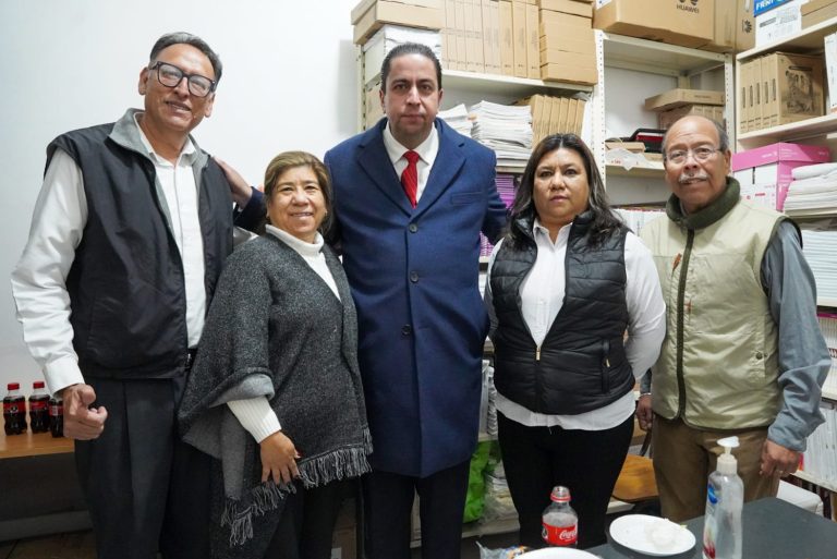 Alcalde de Ramos Arizpe apoya a los estudiantes del municipio