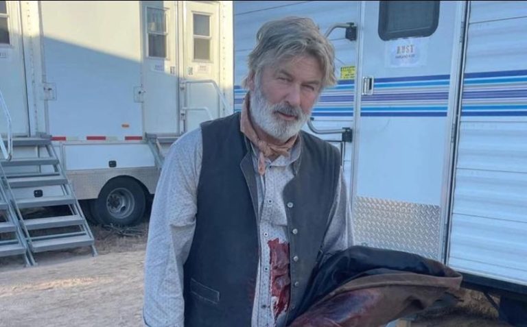 Alec Baldwin será acusado de homicidio involuntario por el accidente en un rodaje de 2021