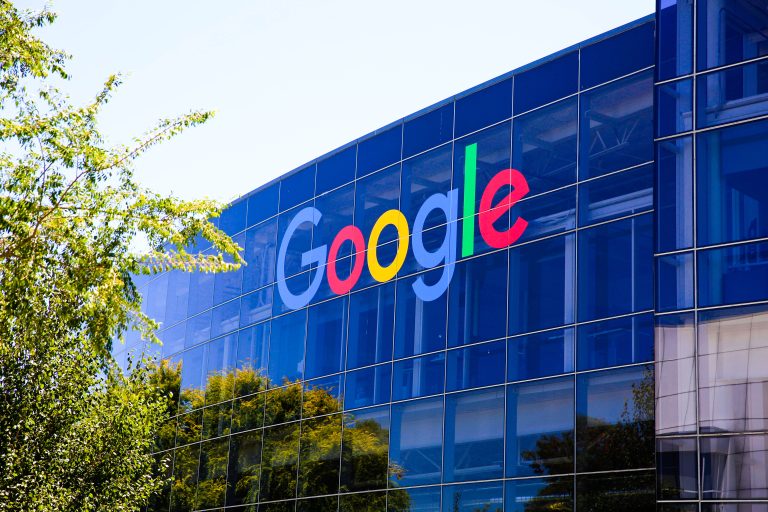 Alphabet despedirá a 12 mil trabajadores a nivel global