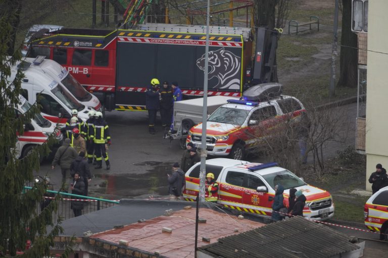 Caída de helicóptero deja 16 muertos cerca de Kiev, incluido el ministro del Interior ucraniano