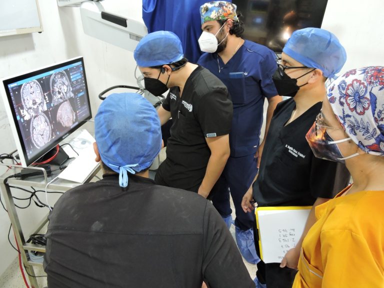 Con éxito incorpora IMSS Coahuila cirugías de estimulación cerebral profunda para tratar Parkinson