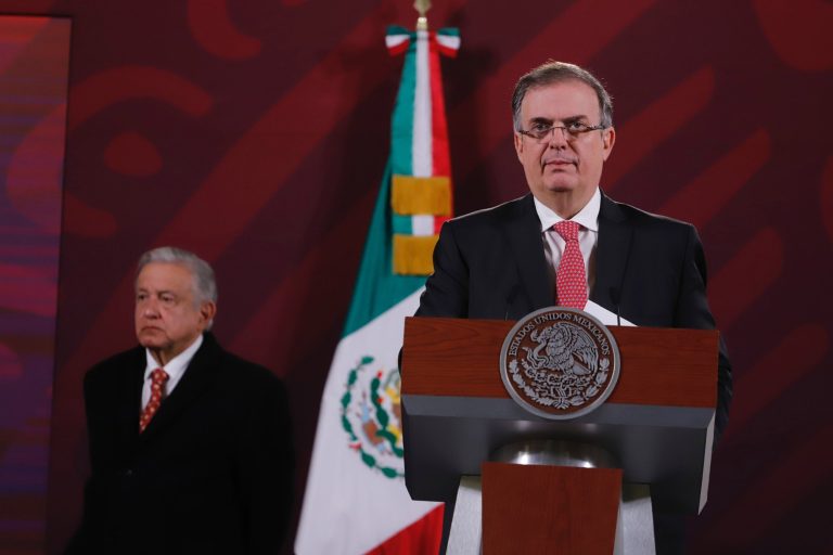 Puertas están abiertas: le reitera López Obrador a Ebrard