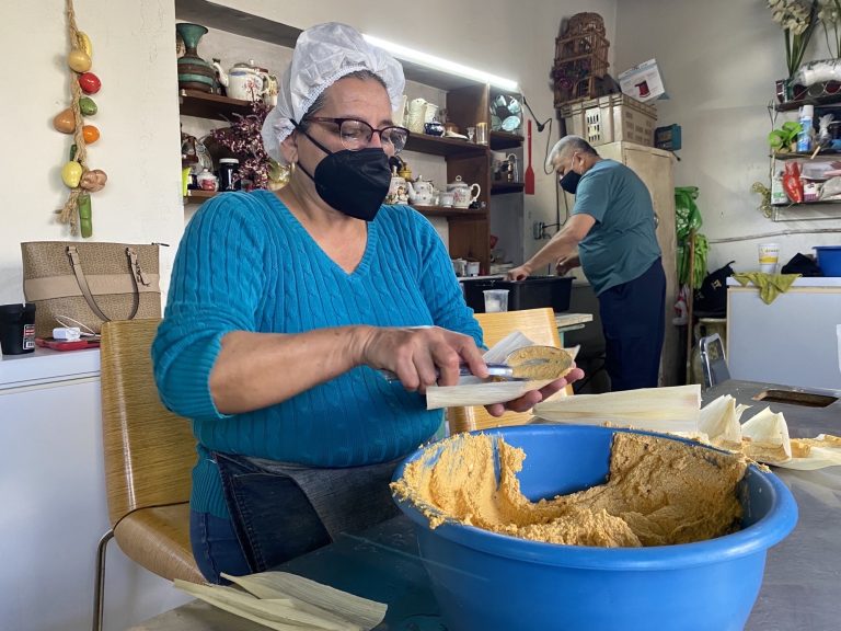 El precio de los tamales está por las nubes; culpan a la inflación