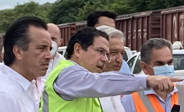 Empresa recién creada por asesor de AMLO recibe obra sin licitar por $1,688 millones de pesos