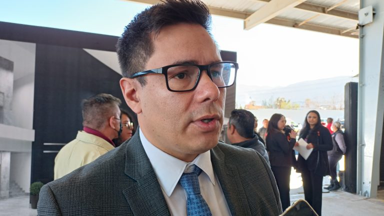 Pide IEC apoyo a municipios para encontrar a empresas que instalaron espectaculares de Ricardo Mejía