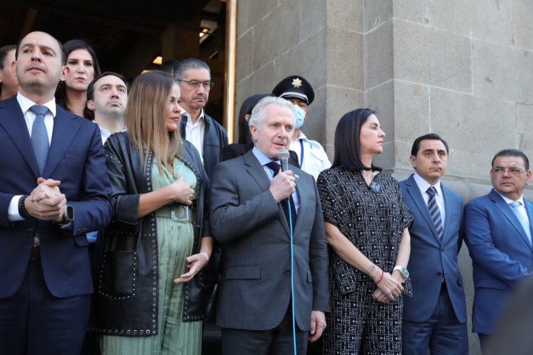 Presenta el diputado Santiago Creel Acción de Inconstitucionalidad contra reformas en materia electoral