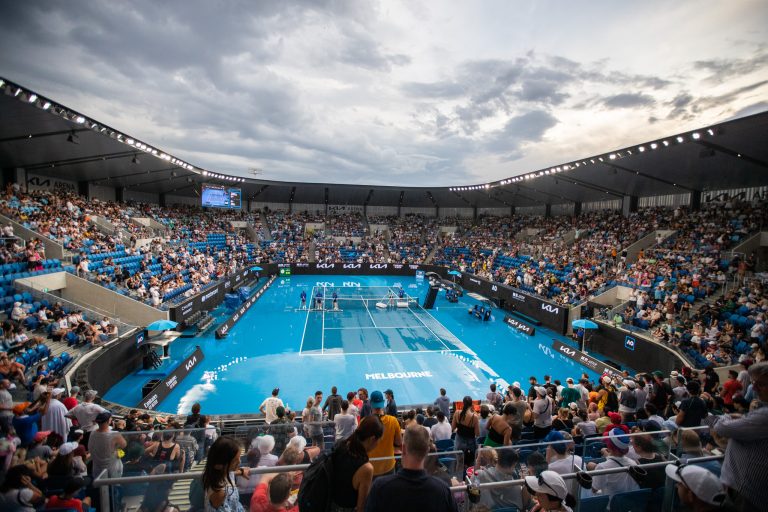 Prohíben banderas de Rusia y Bielorrusia en el Abierto de Australia tras protestas de Ucrania