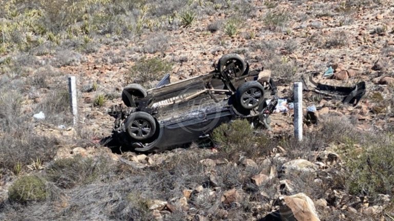 Volcadura en la carretera a Monclova deja cinco lesionados