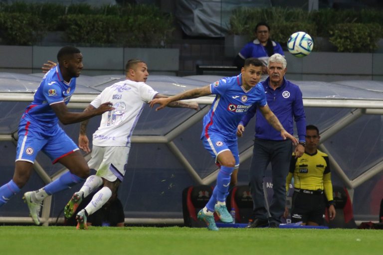 La Máquina apunta hacia arriba, vence a Bravos y liga tres victorias