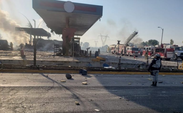 Pemex aclara que pipa que explotó en Tula no es de su propiedad