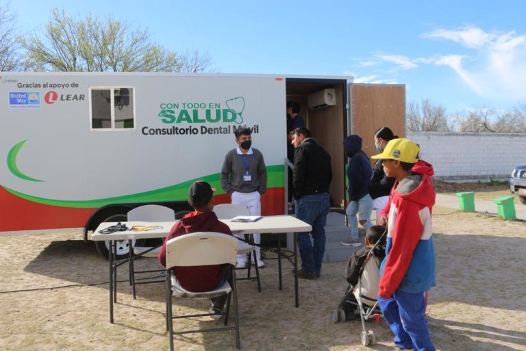 Acercan servicios a la población con la Caravana de Salud Coahuila