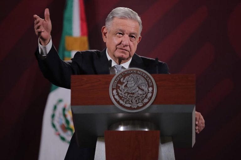 AMLO confirma que Tesla se instalará en Nuevo León