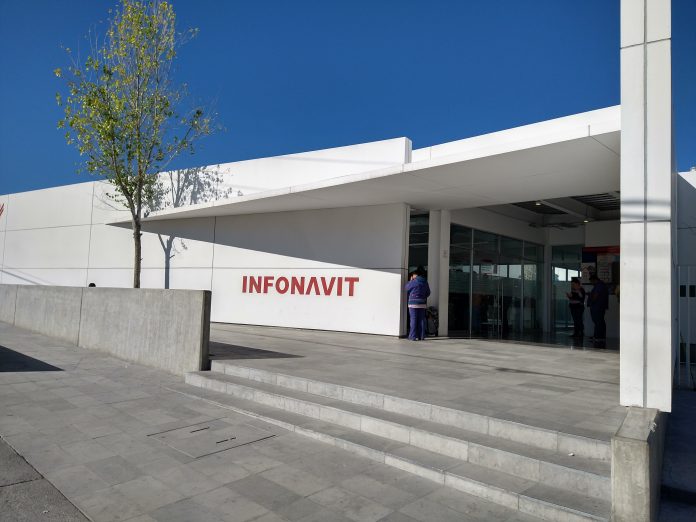 Infonavit reabre la ventanilla para cambiar créditos a pesos