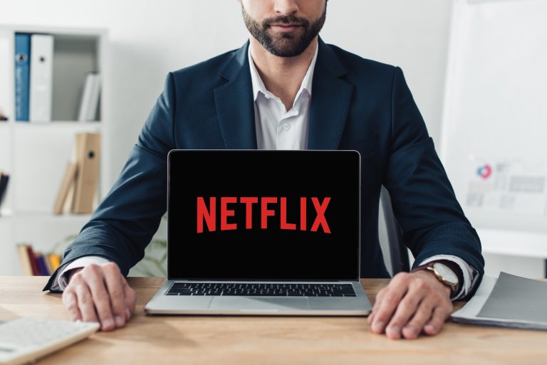 Netflix advierte, pondrá fin a las cuentas compartidas en México