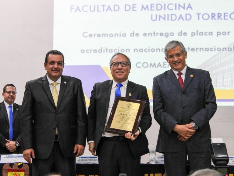 Recibe la carrera de Médico Cirujano de la Facultad de Medicina de la UA de C Unidad Torreón la reacreditación Nacional e Internacional de la COMAEM