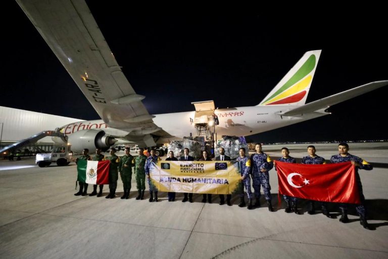 Sale del AIFA avión con 100 toneladas de ayuda humanitaria a Turquía