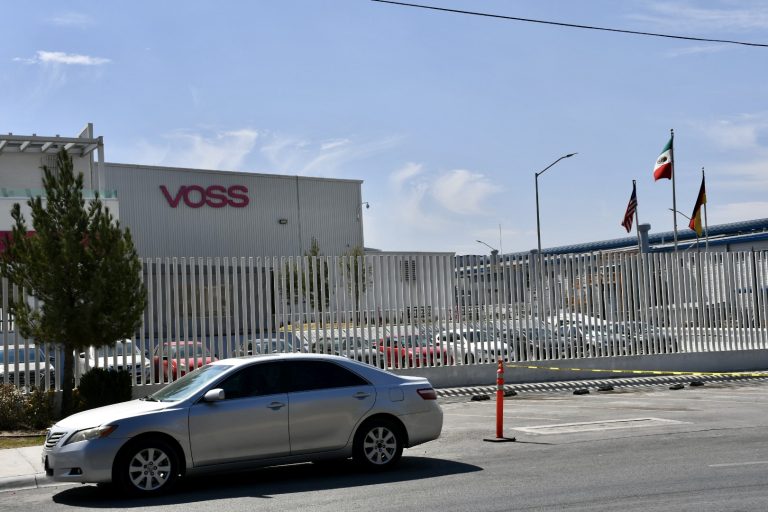 Trabajadora teme por su vida ante falta de protocolos sanitarios en empresa VOSS Automotive 