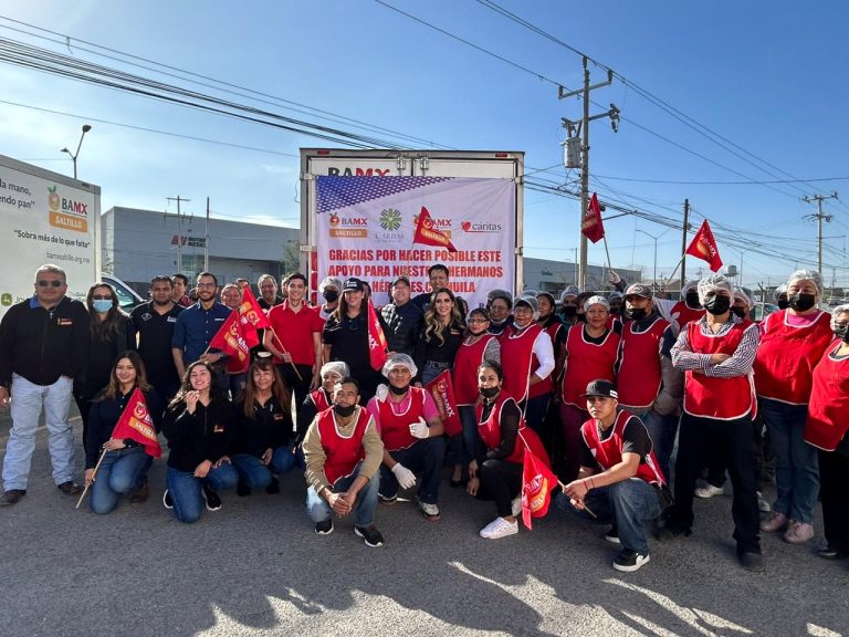 Salen de Saltillo camiones con despensas para apoyar a habitantes de la comunidad de Hércules