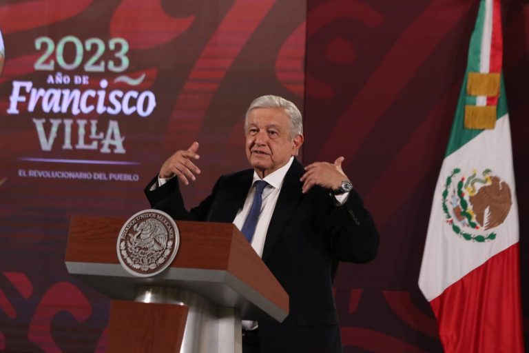 Celebra AMLO elección de consejeros del INE por sorteo