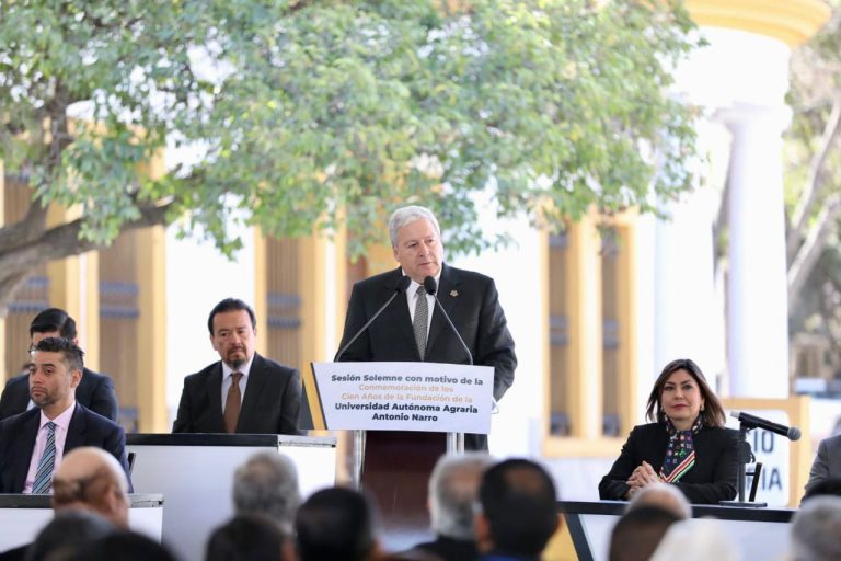 Conmemora Cabildo en pleno los 100 años de la Narro