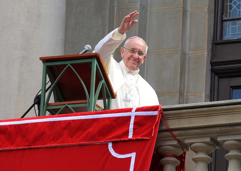 El papa Francisco reza por los migrantes que murieron en Ciudad Juárez