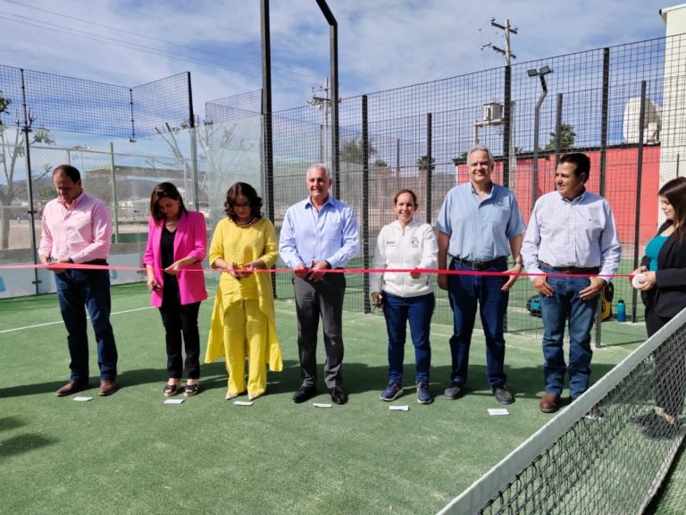 Inauguran canchas de pádel de la Unidad Deportiva Torreón