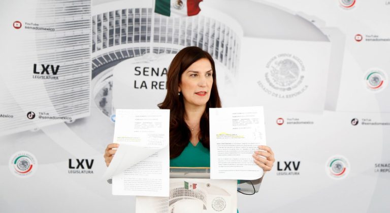 Presenta López Rabadán queja ante el INE y denuncia ante la Fiscalía, por llamados ilegales de AMLO para votar a favor de su movimiento