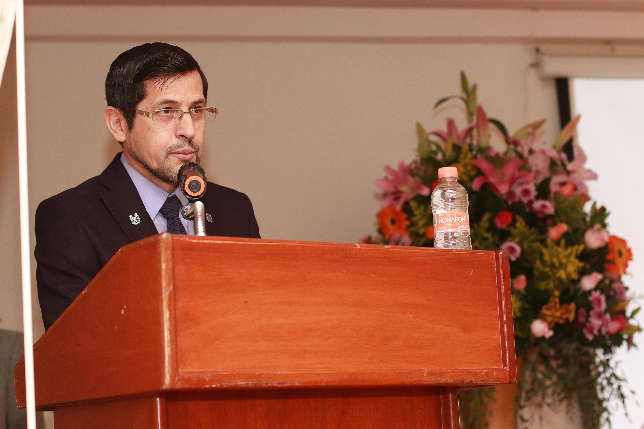 Presenta director de la Facultad de Ciencias Químicas su informe de ...