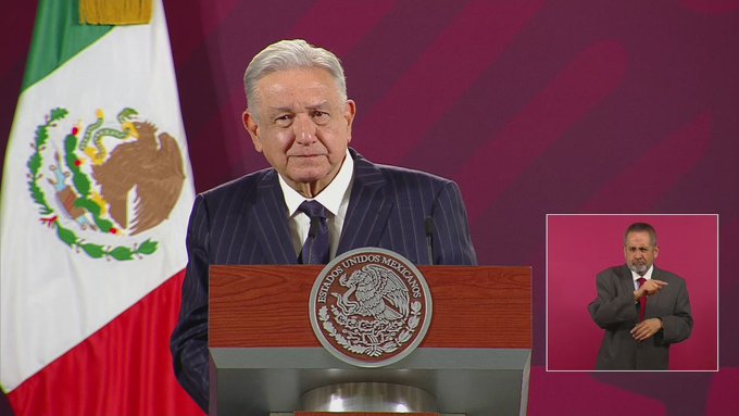 AMLO arremete contra Enrique Krauze