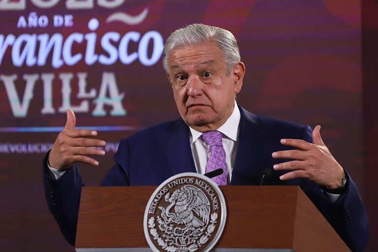 AMLO niega que casos de García Luna y Cienfuegos sean similares