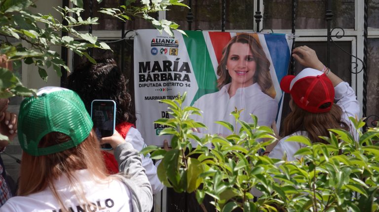 Continúa María Bárbara con campaña cercana a la gente