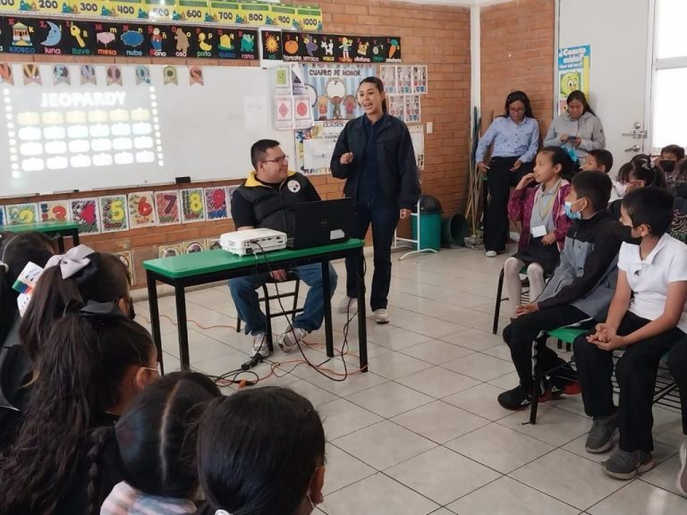 Disponible para escuelas plática contra acoso escolar