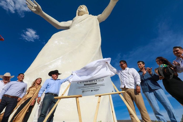 Inauguran Cristo de 33 metros en Zacatecas