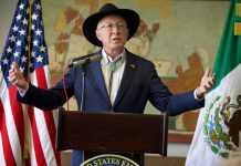 Acusa Sheinbaum a Ken Salazar de omisión y mentira en caso del ‘Mayo’