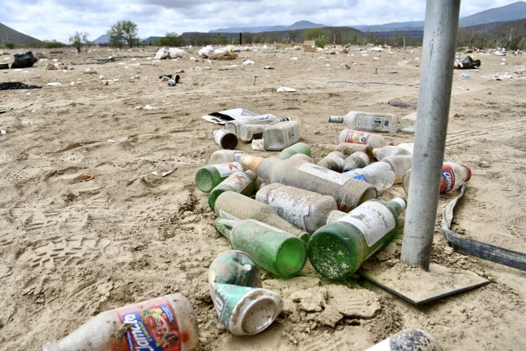 Las Encinas termina convertido en basurero luego de Semana Santa; autoridades apoyarán en la limpieza 