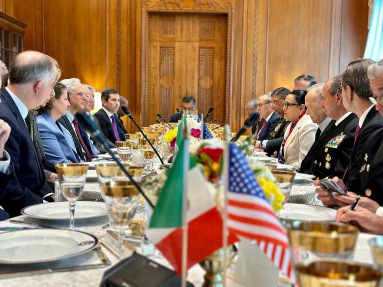 México y EU sostienen reunión por fentanilo en la Casa Blanca