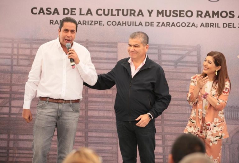 Supervisan Miguel Riquelme y Chema Morales la Casa de la Cultura y Museo de Historia de Ramos Arizpe