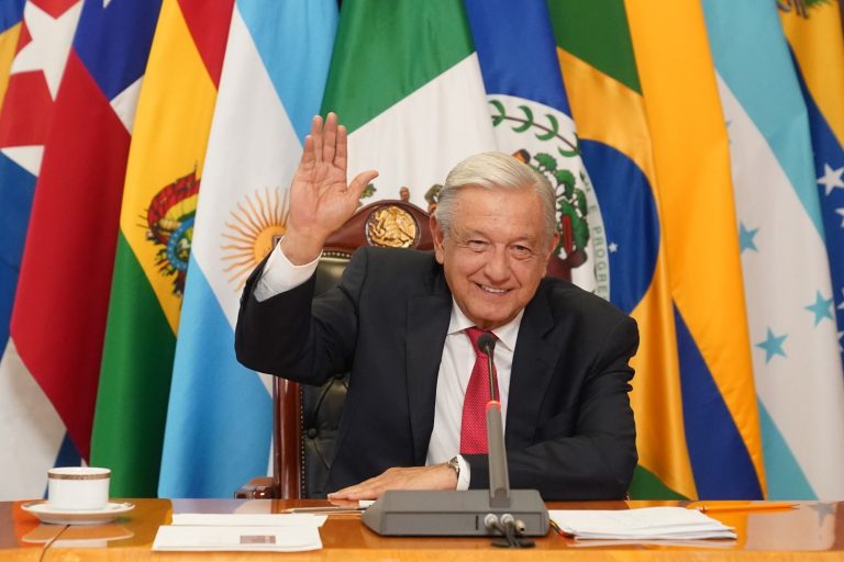 AMLO invita a líderes de AL a cumbre en Cancún para frenar inflación