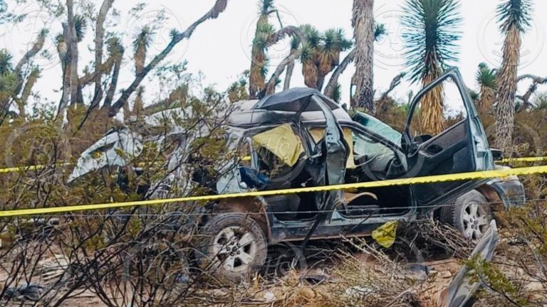 Familia sufre volcadura en la Saltillo-Zacatecas y una mujer pierde la vida